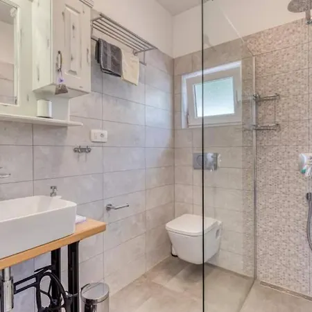 Ferienhaus Leticija *